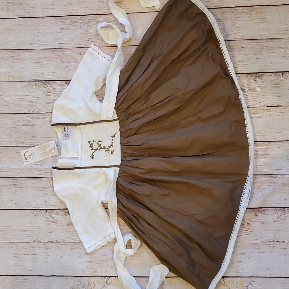 JannyBB Dress Smocked Brown and Off White NWT Size 2
